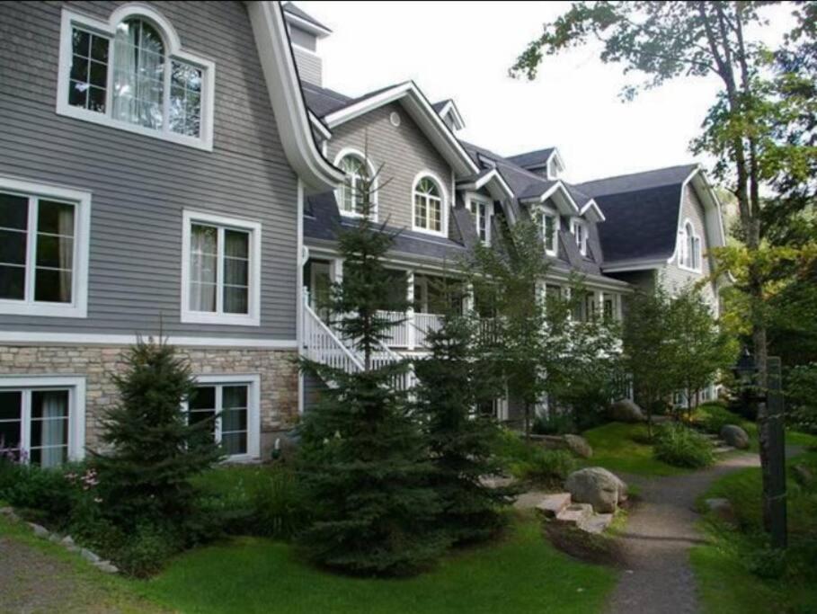 Chalet-Style Condo - 5 Minutes To Lifts And Village! Mont-Tremblant Eksteriør bilde
